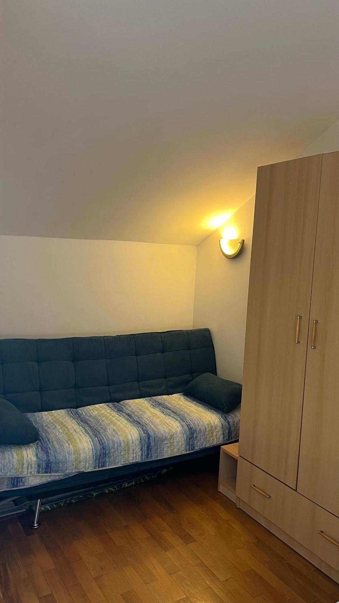 Apartments Neven オミシュ エクステリア 写真